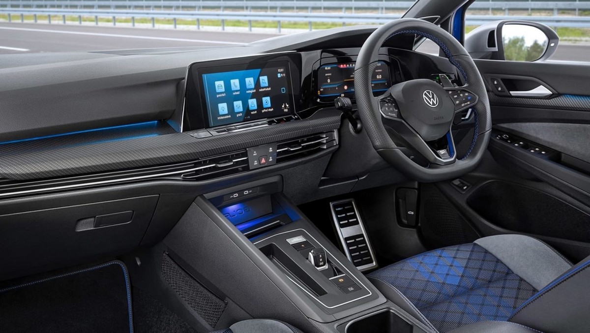 honda e interior